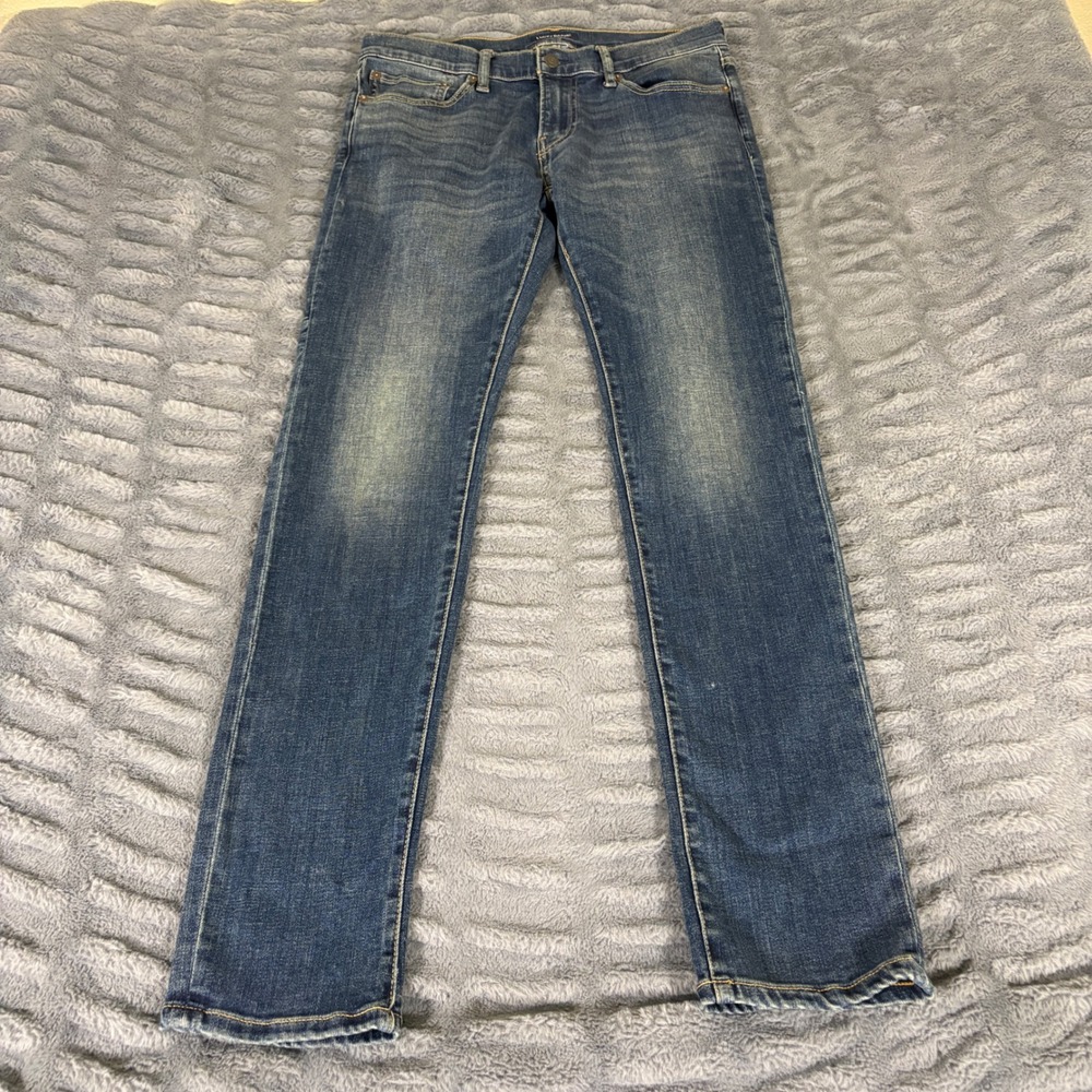 Lucky Brand 710 Slim Mens Jeans 30x32 Medium Wash Blue Denim AR949